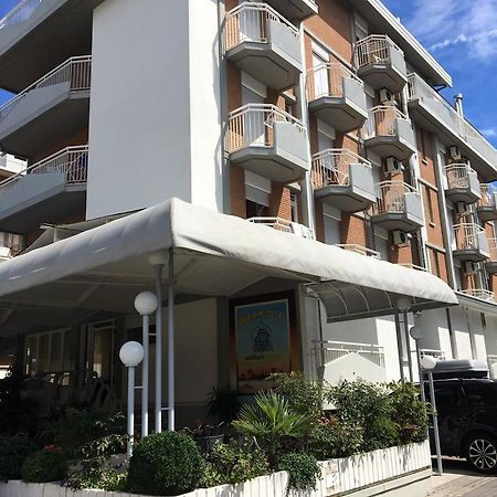 Residence Moresco Лідо-ді-Єзоло Екстер'єр фото