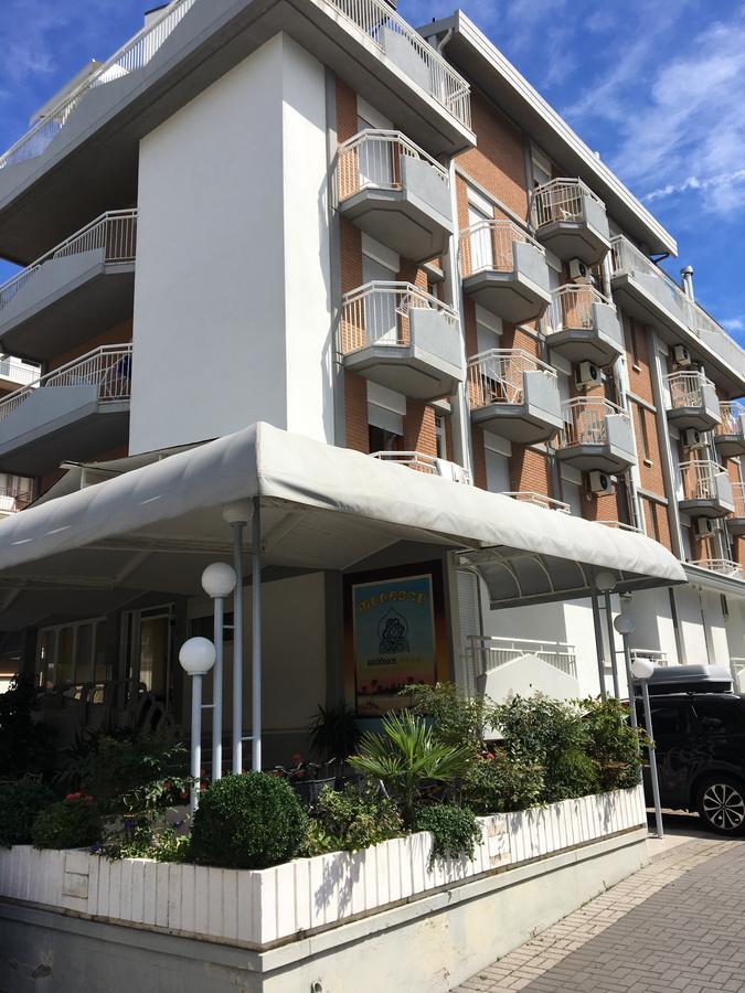 Residence Moresco Лідо-ді-Єзоло Екстер'єр фото
